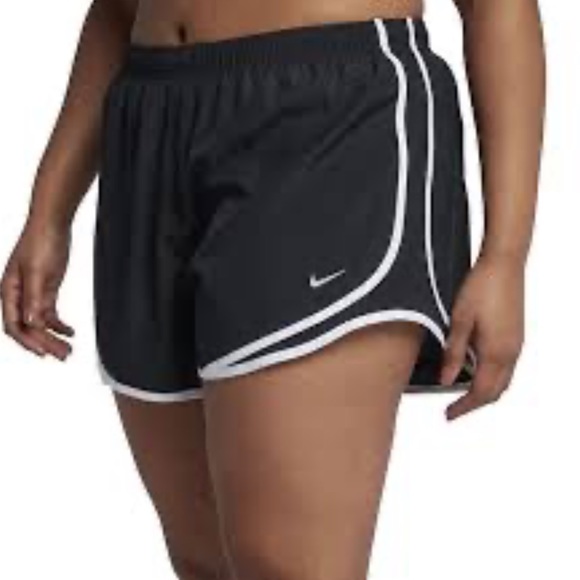 FINAL PRICE! Nike 🔥 Tempo Shorts, Nike DriFit Sport Bra  FREE Nike socks Bundle - Picture 6 of 6